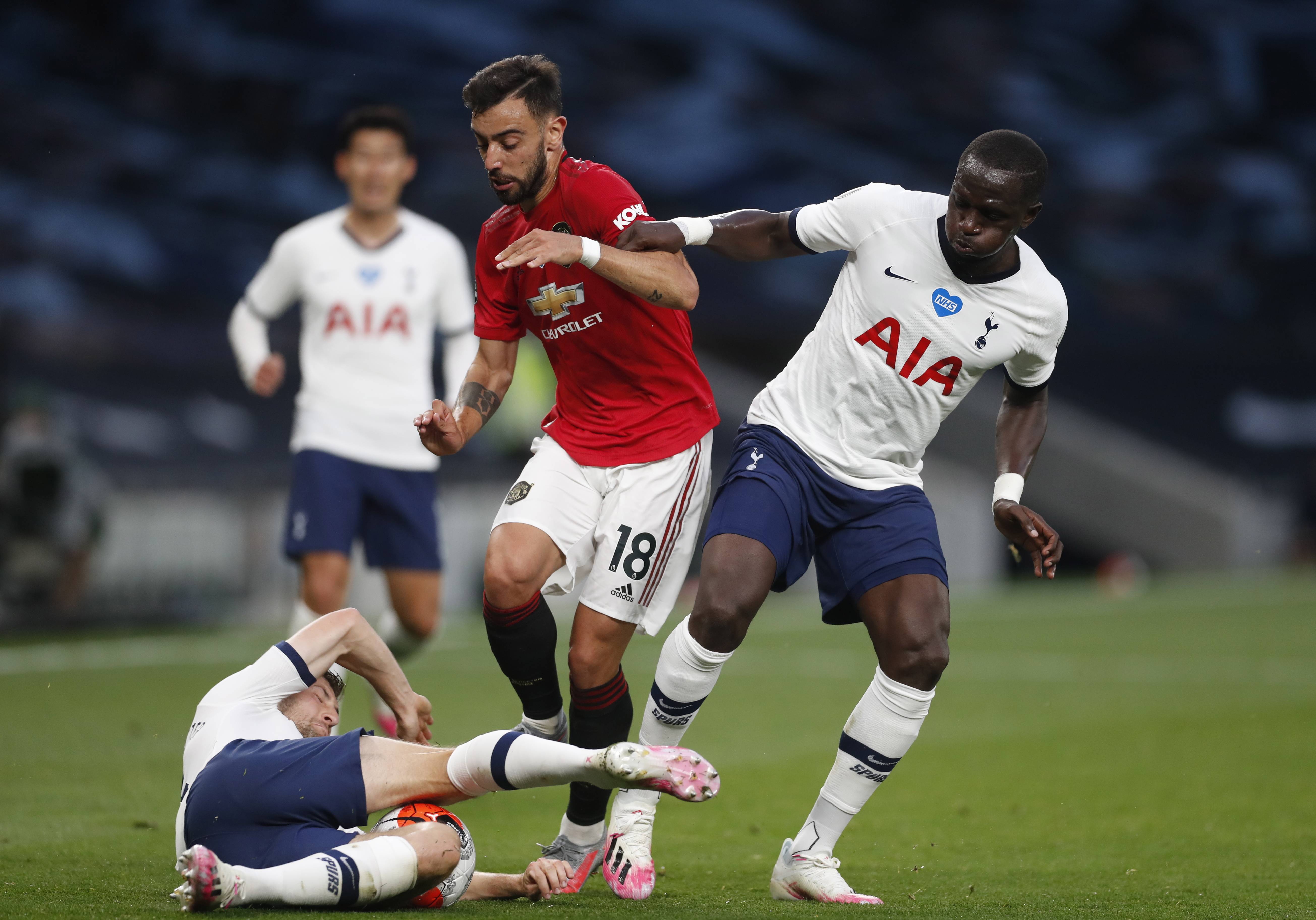 持者们带来 持者们带来